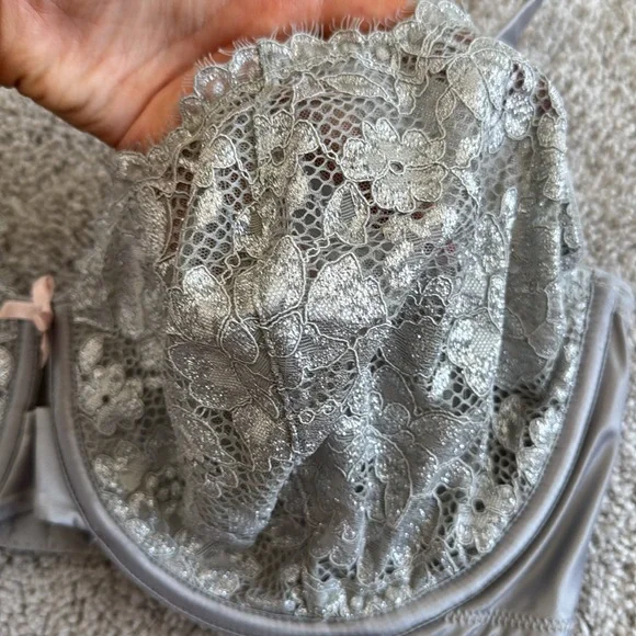 CACIQUE Silver Lace Unlined Balconette Bra - Size 40F - Picture 3 of 7